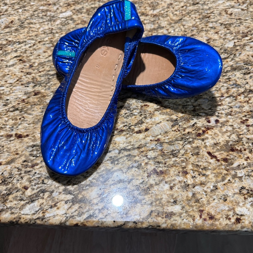 Tieks Sapphire Patent Flats - Picture 7 of 7